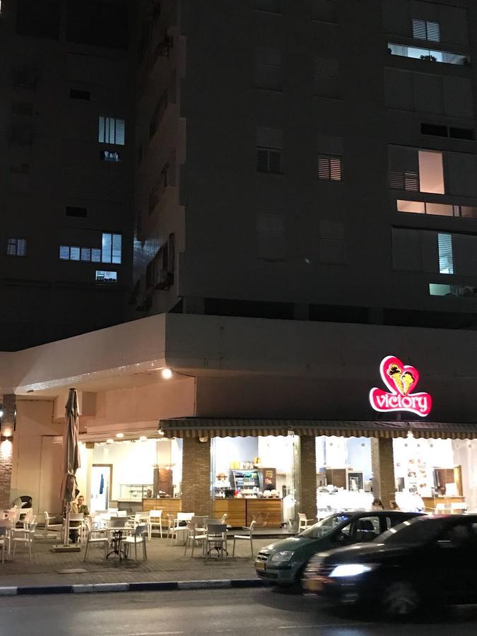 Spat Vip Apartment Бат-Ям Экстерьер фото