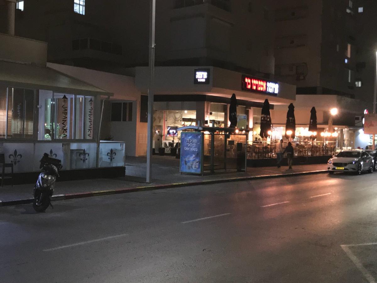 Spat Vip Apartment Бат-Ям Экстерьер фото